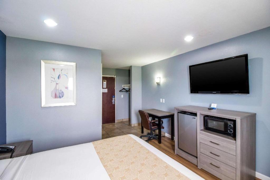 Rodeway Inn & Suites Port Arthur - Groves Eksteriør bilde